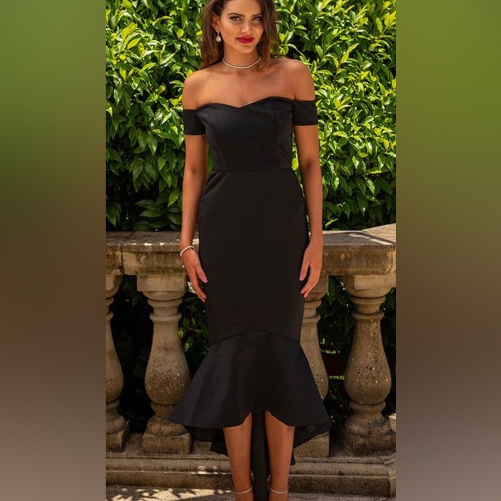 Miss Holly | Nicola Black Mermaid Off-Shoulder Dress